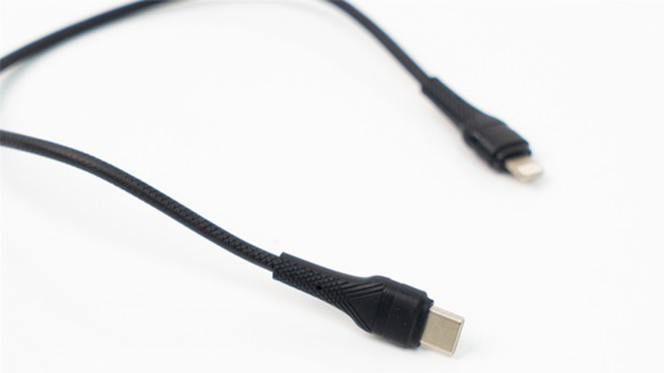 Cáp USB-C to Lightning 0.3m i.value Unitary TPE 1